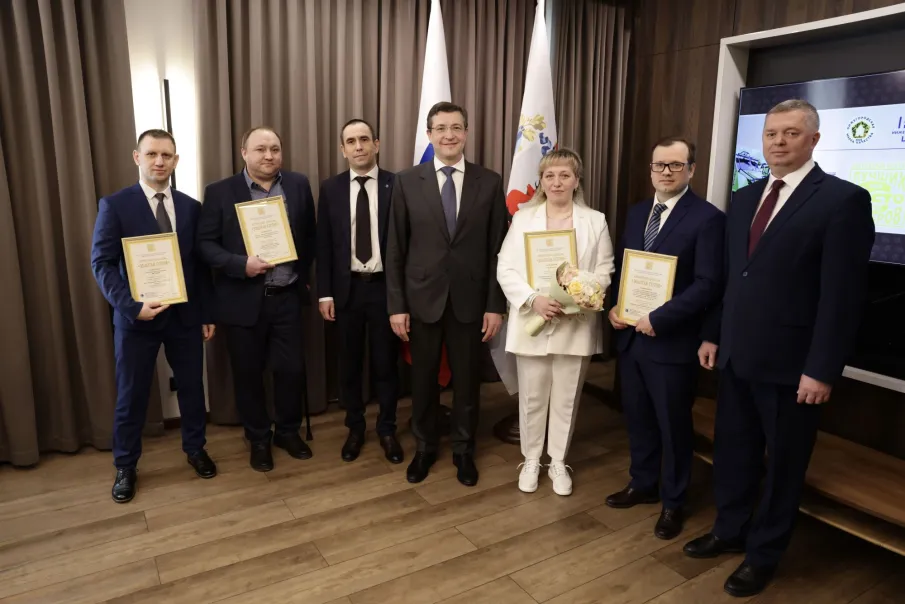 Глеб Никитин вручил награды компаниям, чья продукция вошла в «Золотую сотню» лучших товаров России